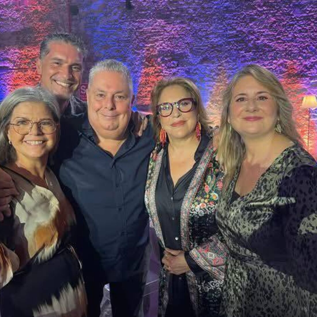 Dina Aguiar volta à RTP para um jantar especial com amigos e colegas