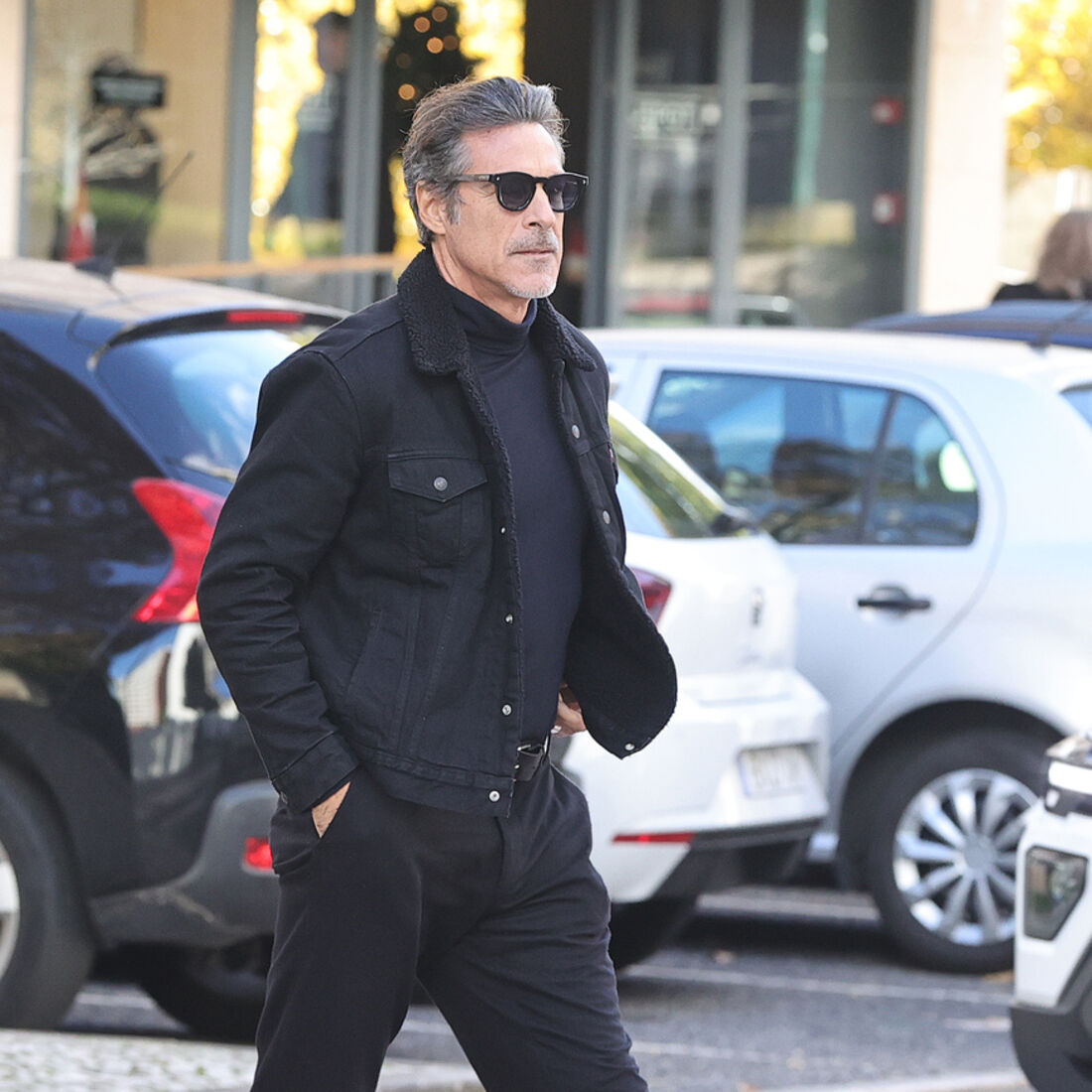 Paulo Pires no funeral de Almeno Gonçalves