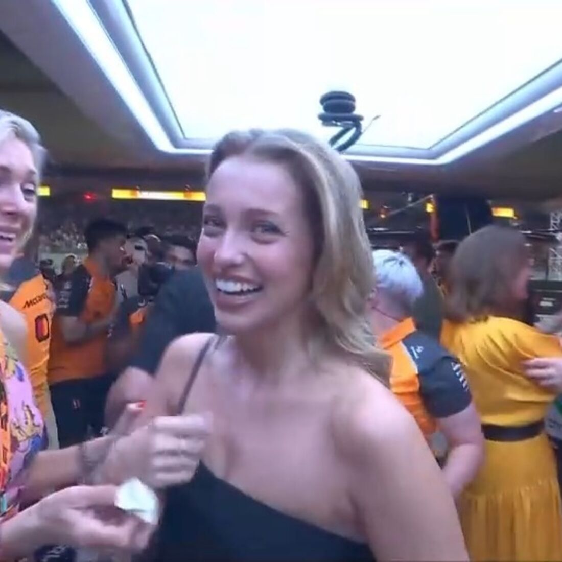 Margarida Corceiro e família de Lando Norris no GP de Abu Dhabi