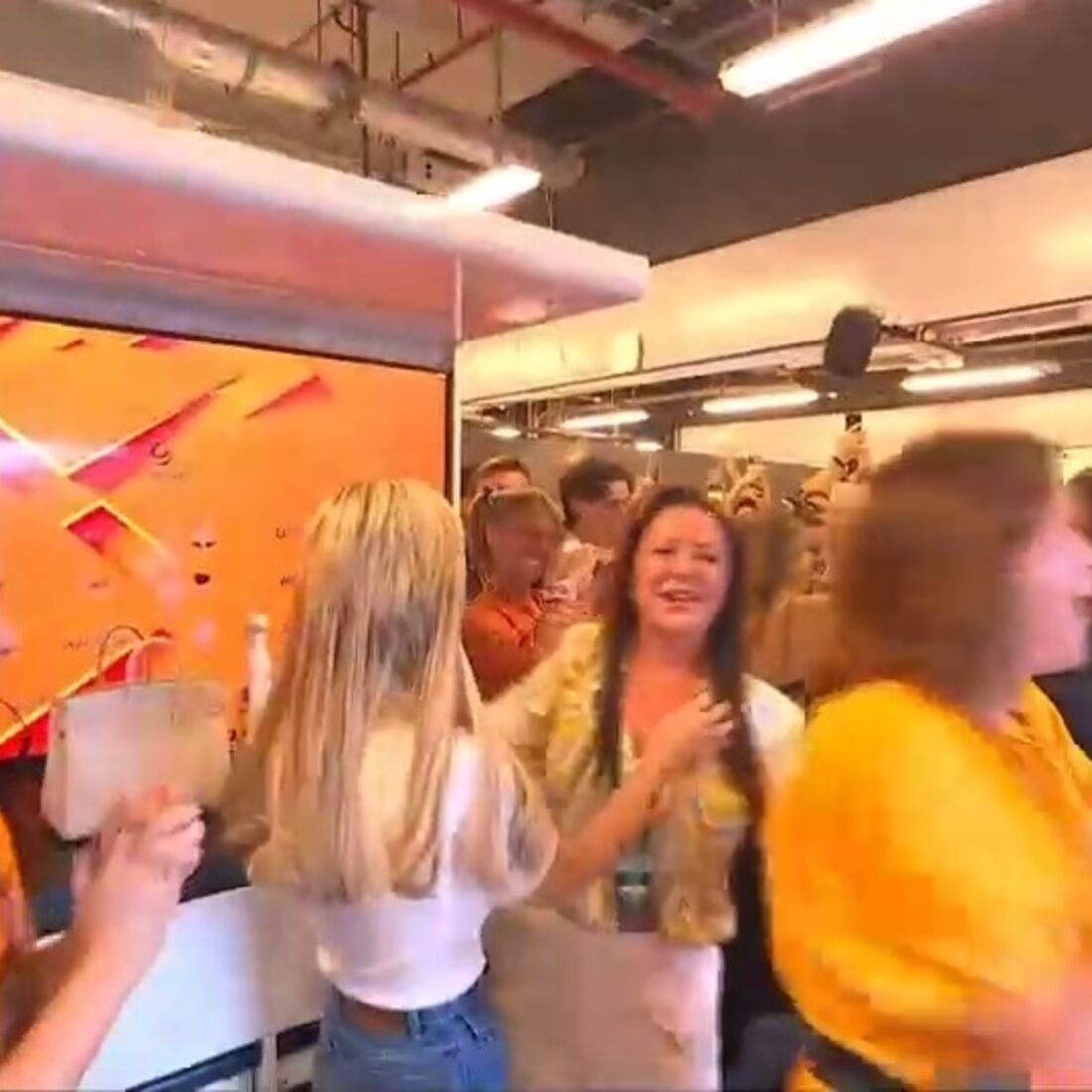 Margarida Corceiro e família de Lando Norris no GP de Abu Dhabi