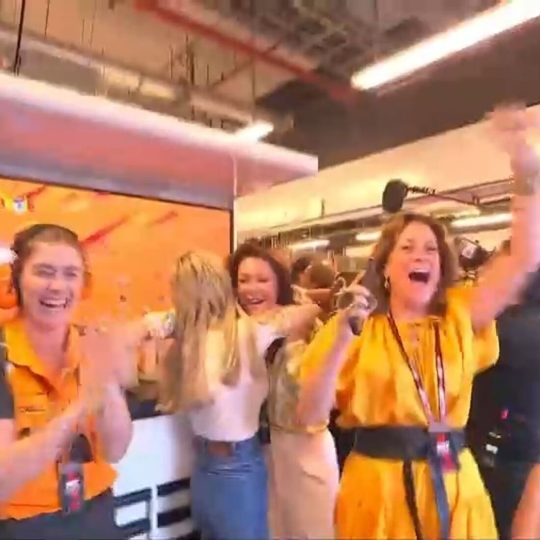 Margarida Corceiro e família de Lando Norris no GP de Abu Dhabi