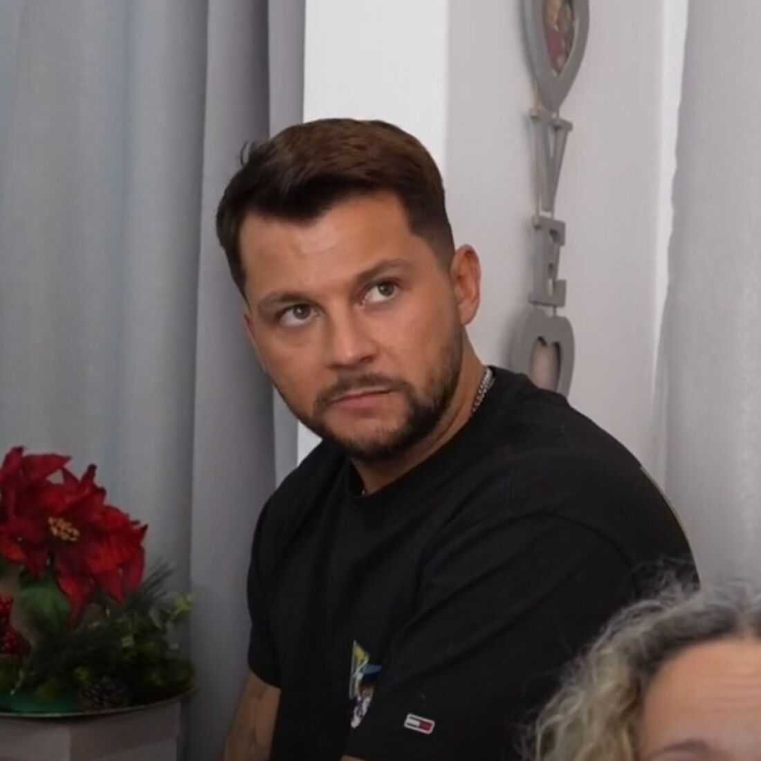 Dylan Fonte em casa dos pais de Inês