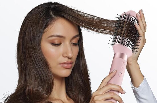 Alternativa ao Dyson Airwrap promete resultados de salão