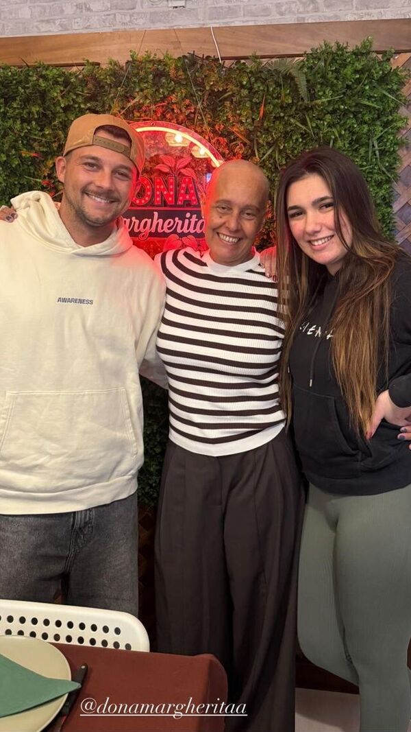 Dylan Fonte com Carla Gama, mãe de Inês