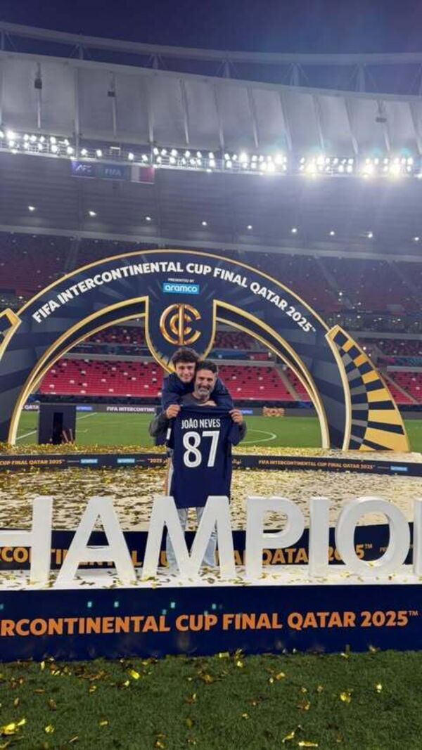 Pai de João Neves com o futebolista