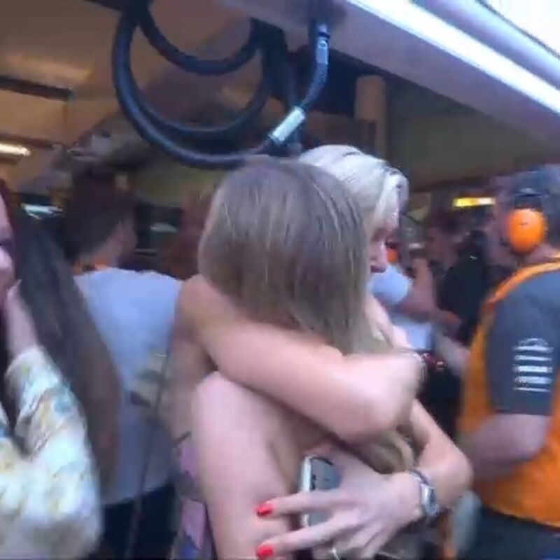 Margarida Corceiro e família de Lando Norris no GP de Abu Dhabi