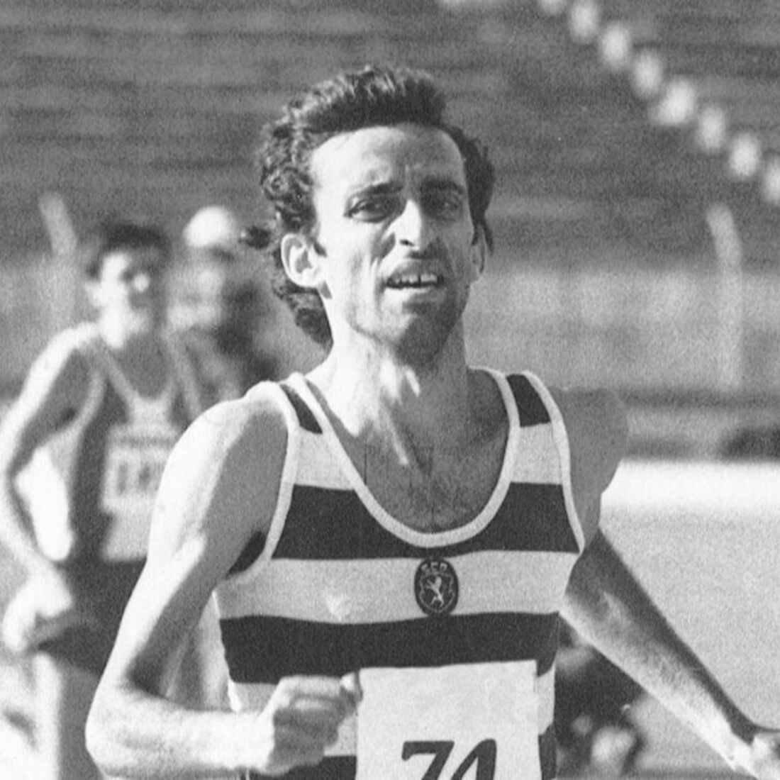 Fernando Mamede, figura do atletismo nacional, em competição