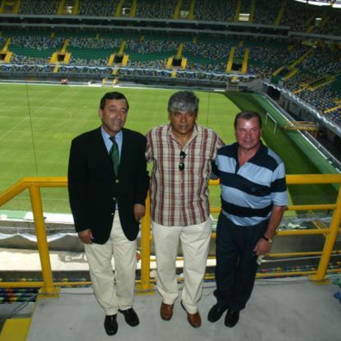 Mamede e Carlos Lopes com Manuel Fernandes na inaguuração do Estádio José Alvalade