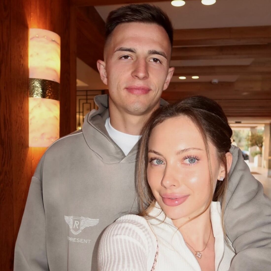 Anatoliy Trubin e a mulher, Maryna