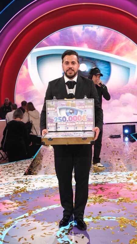 Pedro Jorge é o grande vencedor da Casa dos Segredos e já definiu o destino  do prémio de 250 mil euros - Estrelas - TVGUIA
