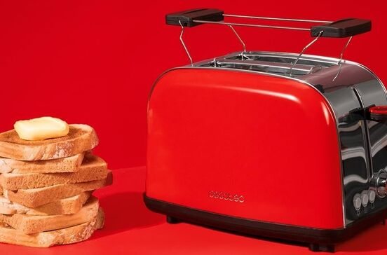 Torradeira Cecotec de design vintage para pão quente, à venda na Amazon