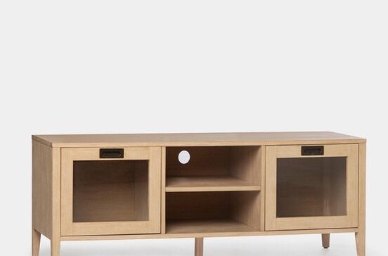 Móvel de televisão Edan, da Klast