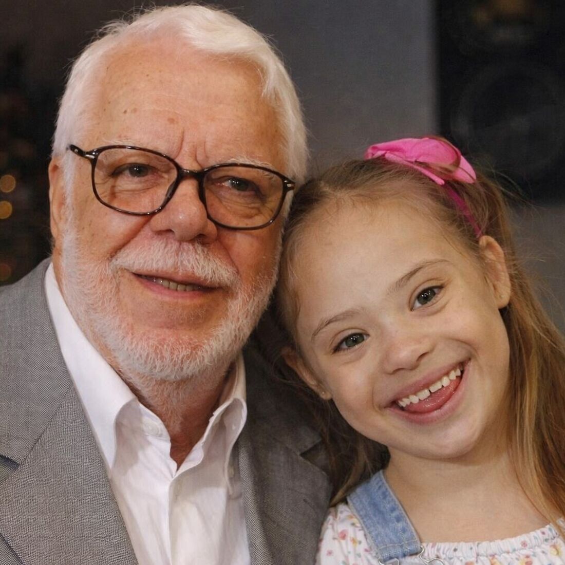 Joana Mocarzel com Manoel Carlos, recém-falecido autor de Páginas da Vida