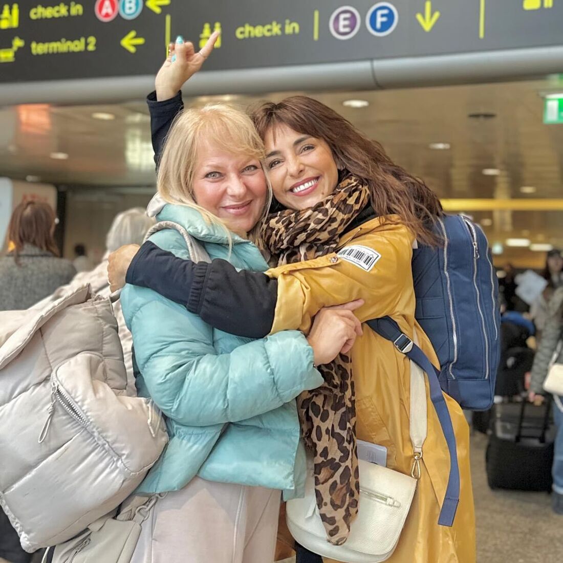 Teresa Conceição e Catarina Furtado antes da viagem às Filipinas