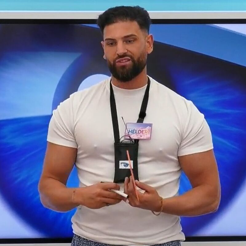 Hélder Pinto fala sobre discriminação por ser filho de cigano