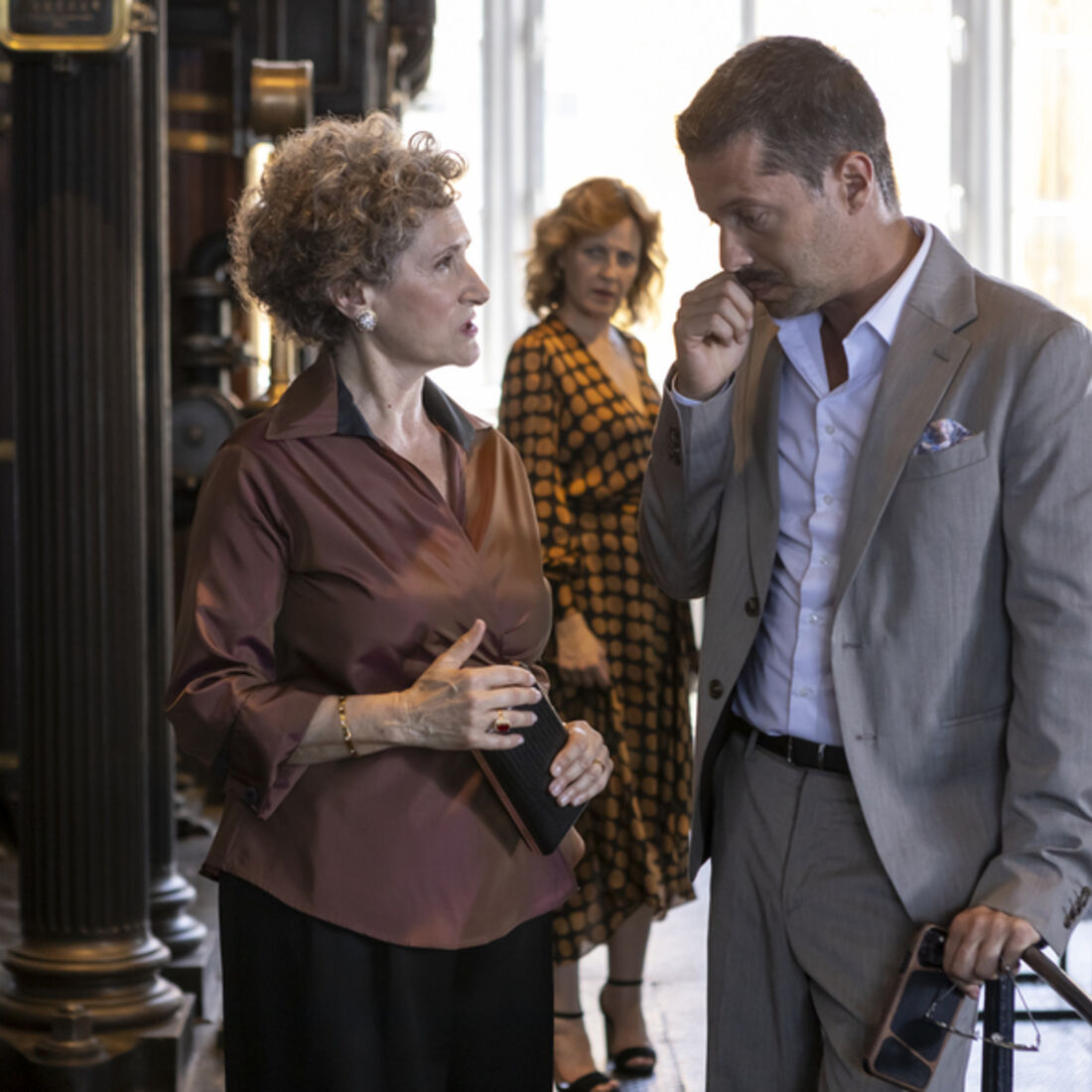 Henrique volta para casa e gera conflitos com Afonso e Manuel