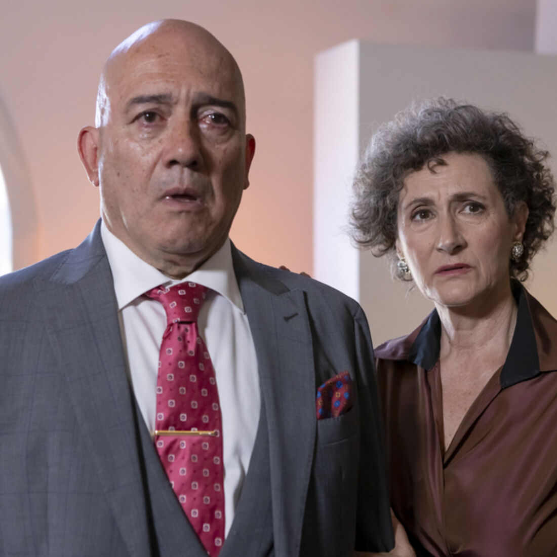 Henrique regressa, caos em casa de Afonso e Manuel.
