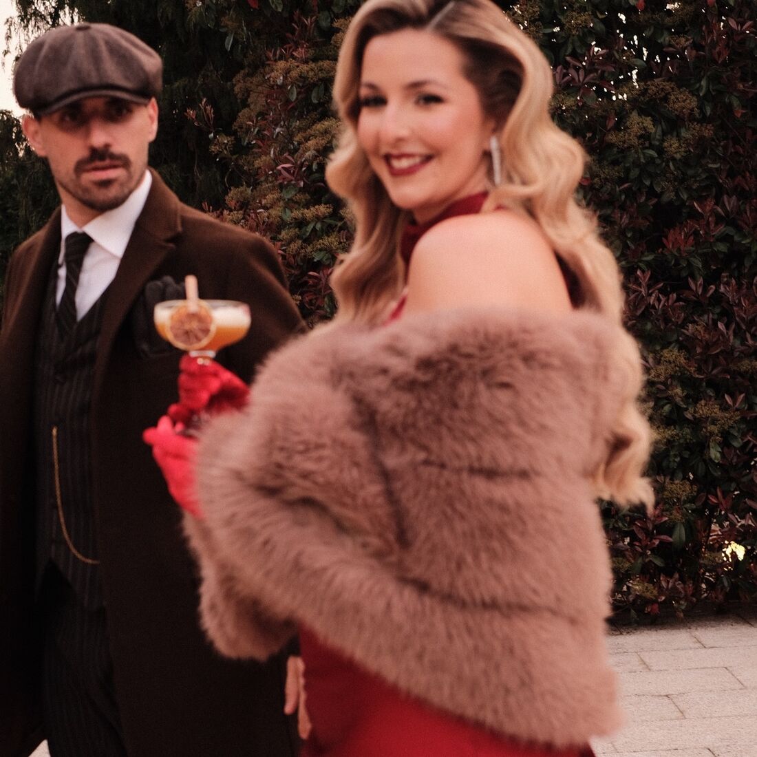 Ruben Neves e Débora Lourenço ao estilo Peaky Blinders