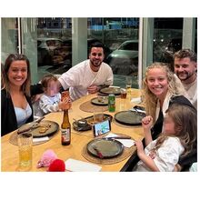 Inês, Dylan, Pedro e Marisa jantam juntos