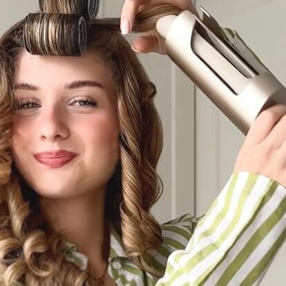 Modelador viral promete caracóis perfeitos e brilho natural