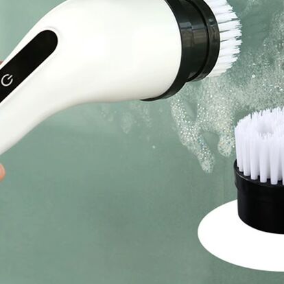 Escova de limpeza elétrica a remover sujidade