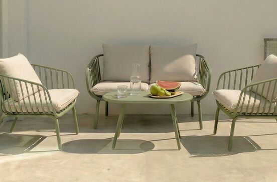 Mobiliário de exterior Kenay convida a viver a primavera com design e conforto