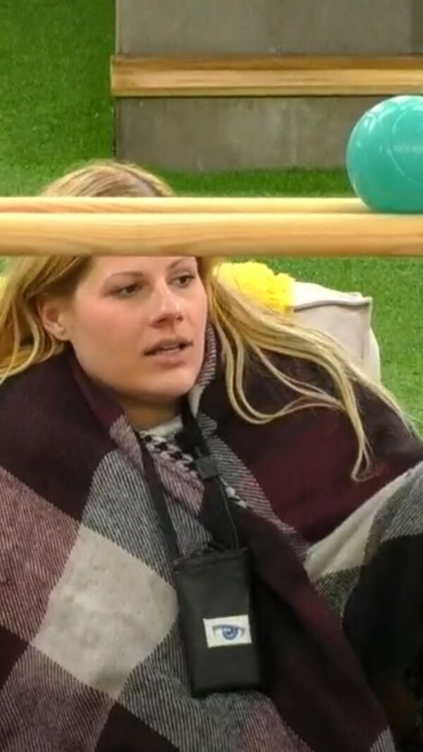 Luzia surpreendida com o que viu na Casa dos Segredos