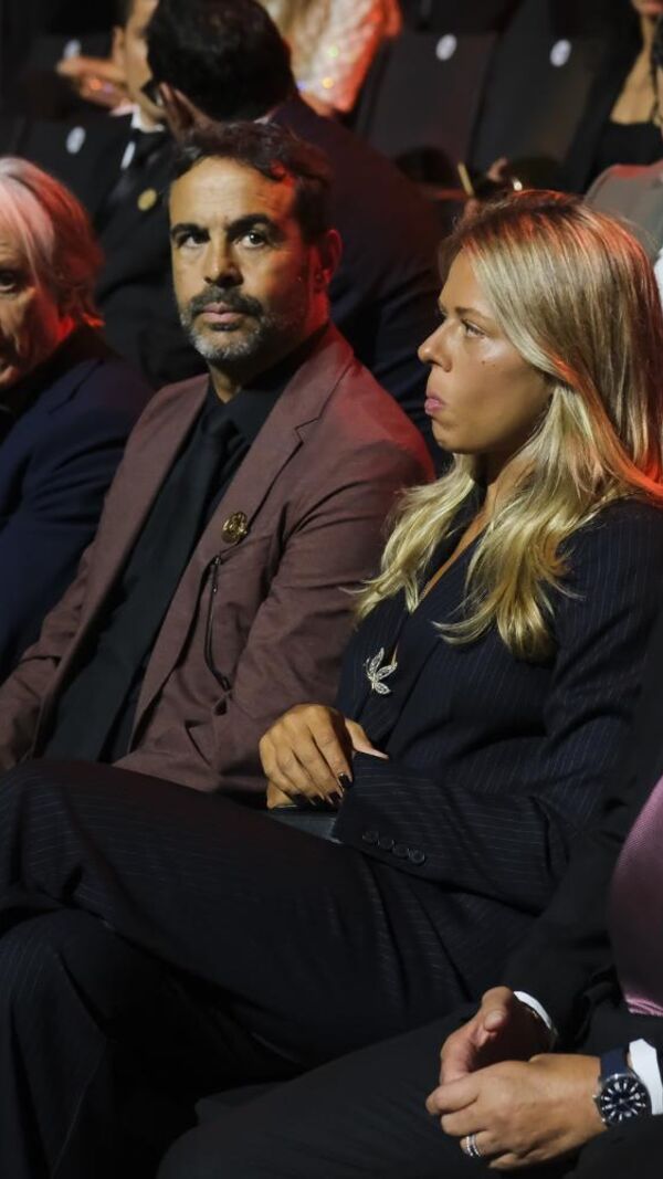 Artur Jorge com Hanna Santos, entre Jorge Jesus e José Mourinho