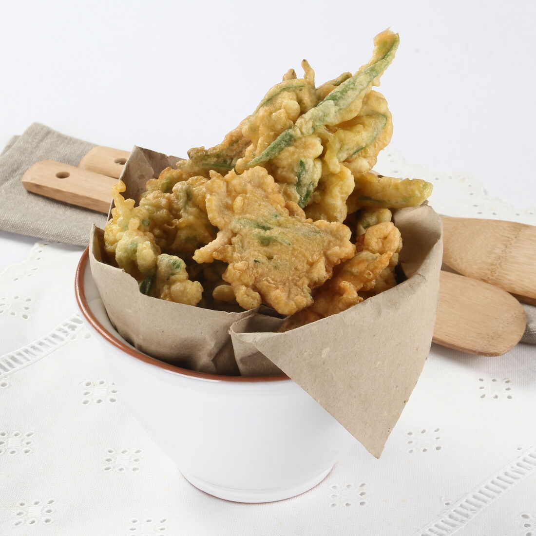 Peixinhos-da-Horta num recipiente, prontos para saborear