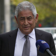 Luís Filipe Vieira cai à porta do Tribunal após ser absolvido no caso 'Saco Azul'