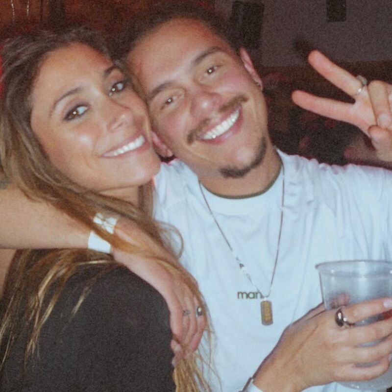 Maycon e a namorada, Raquel Coelho