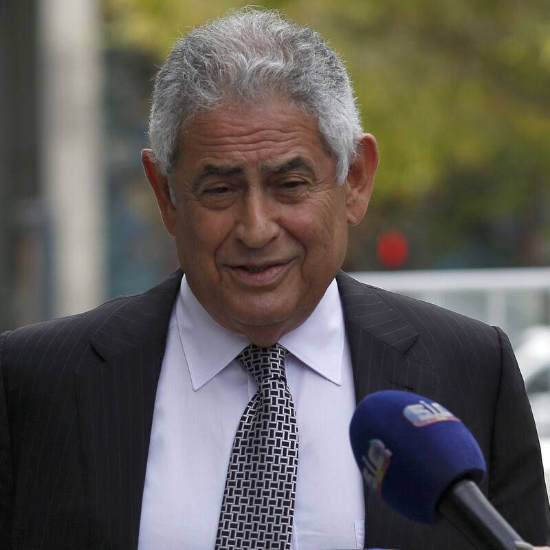 Luís Filipe Vieira cai à porta do Tribunal após ser absolvido no caso 'Saco Azul'