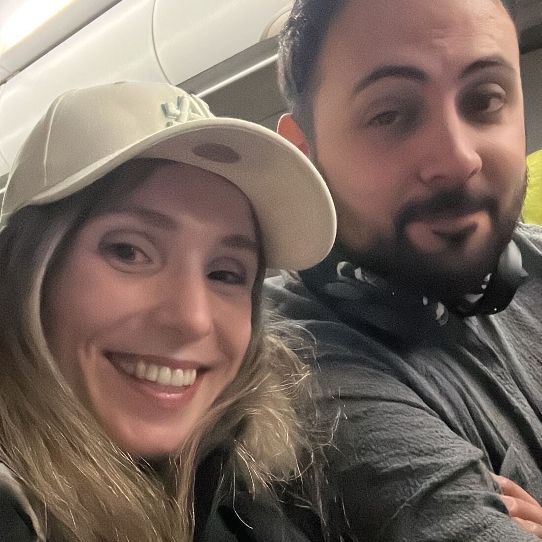 Liliana e Ricky celebram reencontro após separação na Suíça