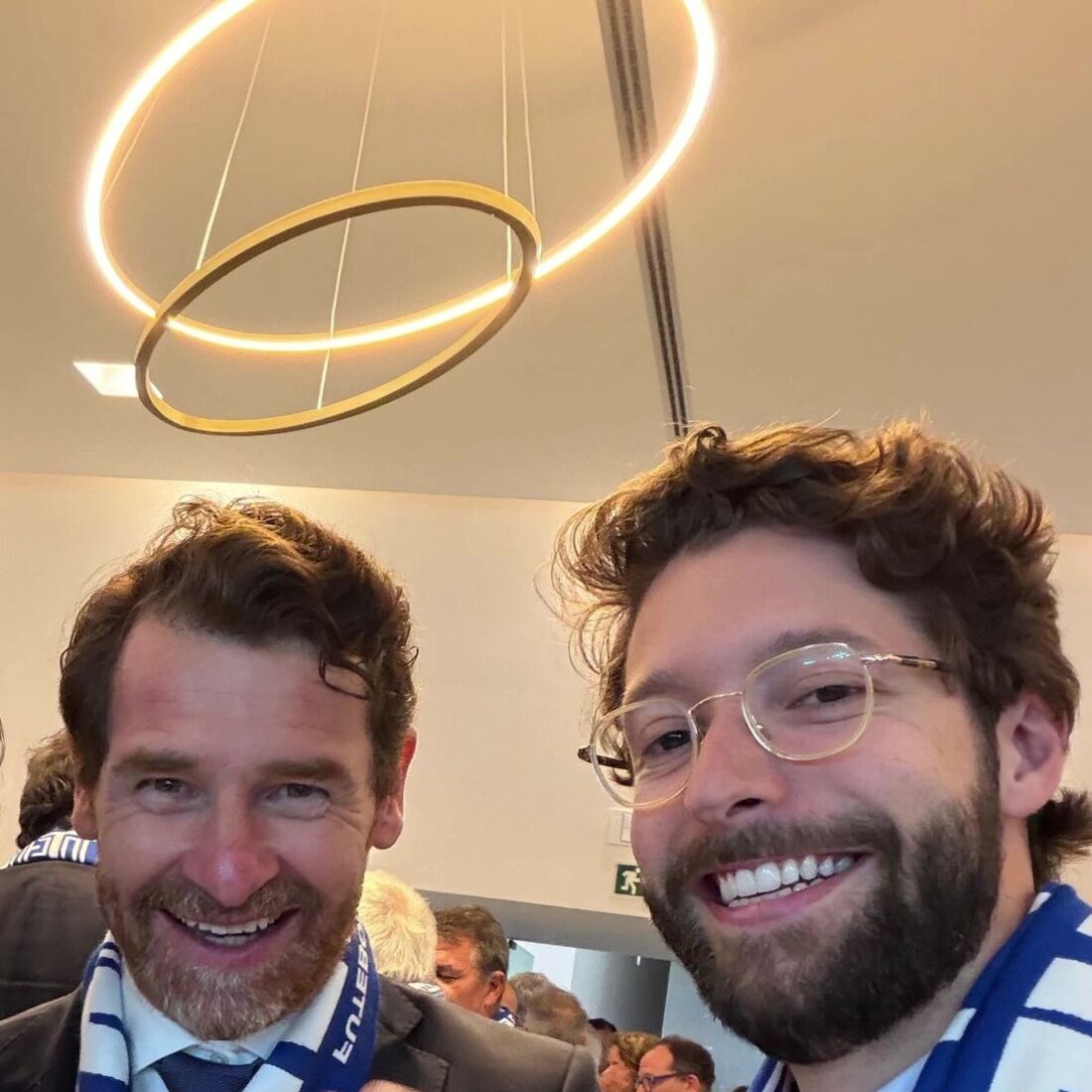 Mariana Monteiro e Bruno Gonçalves celebram título do FC Porto.
