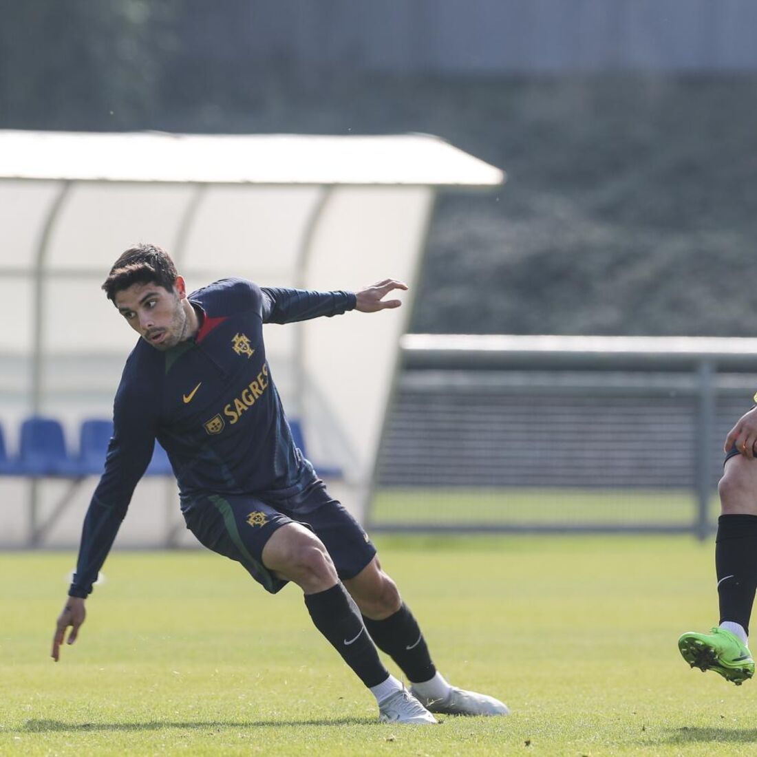 Pedro Neto e Diogo Jota
