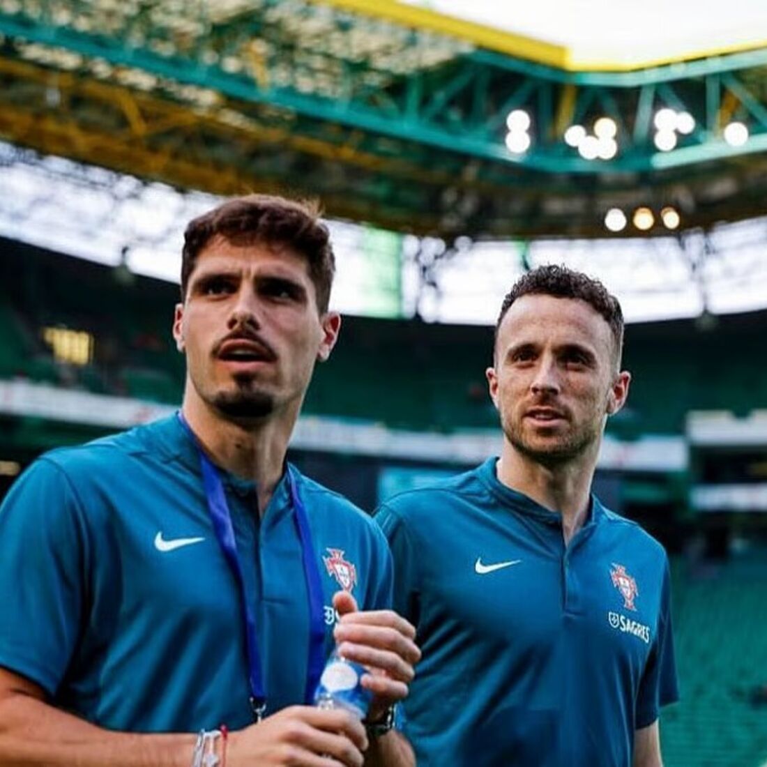 Pedro Neto e Diogo Jota