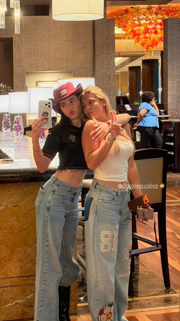 Madalena Aragão com Carolina Cunha e Silva