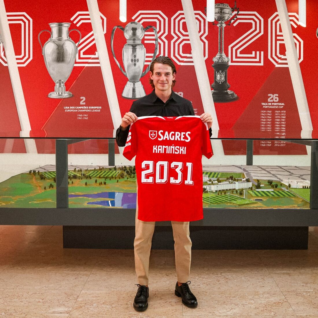 Jakub Kaminski, Benfica
