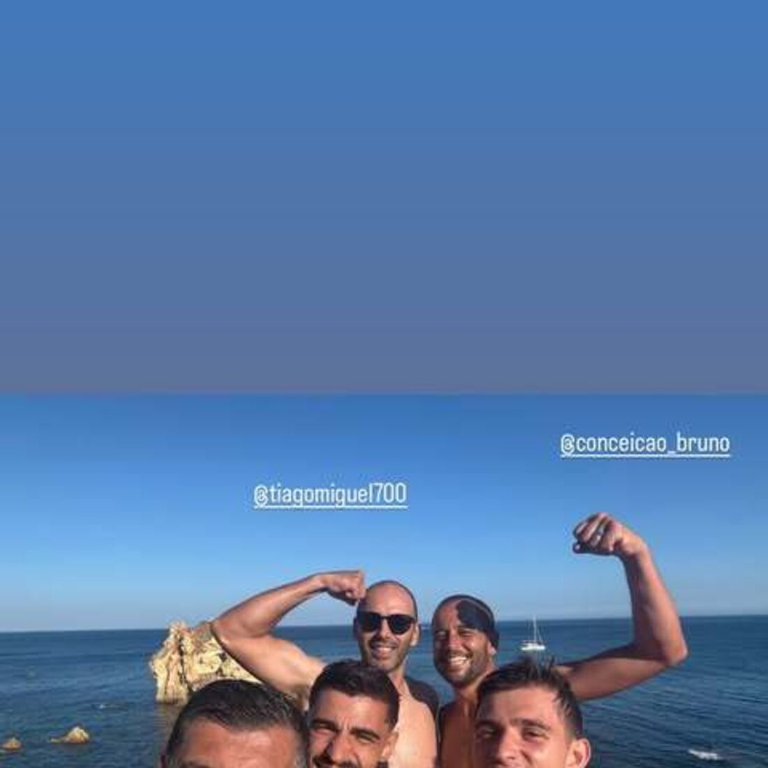 Sérgio Conceição com os filhos Rodrigo e Francisco, e com o sobrinho, Bruno