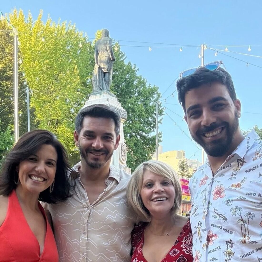 Vítor Carneiro, Quinita e Rui Filipe ao lado de Daniela Moreira