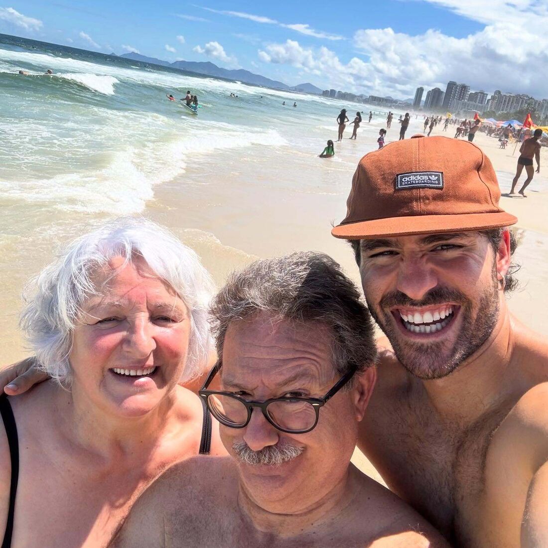 José Condessa e os pais
