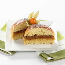 Brioche com recheio de doce de leite e fruta