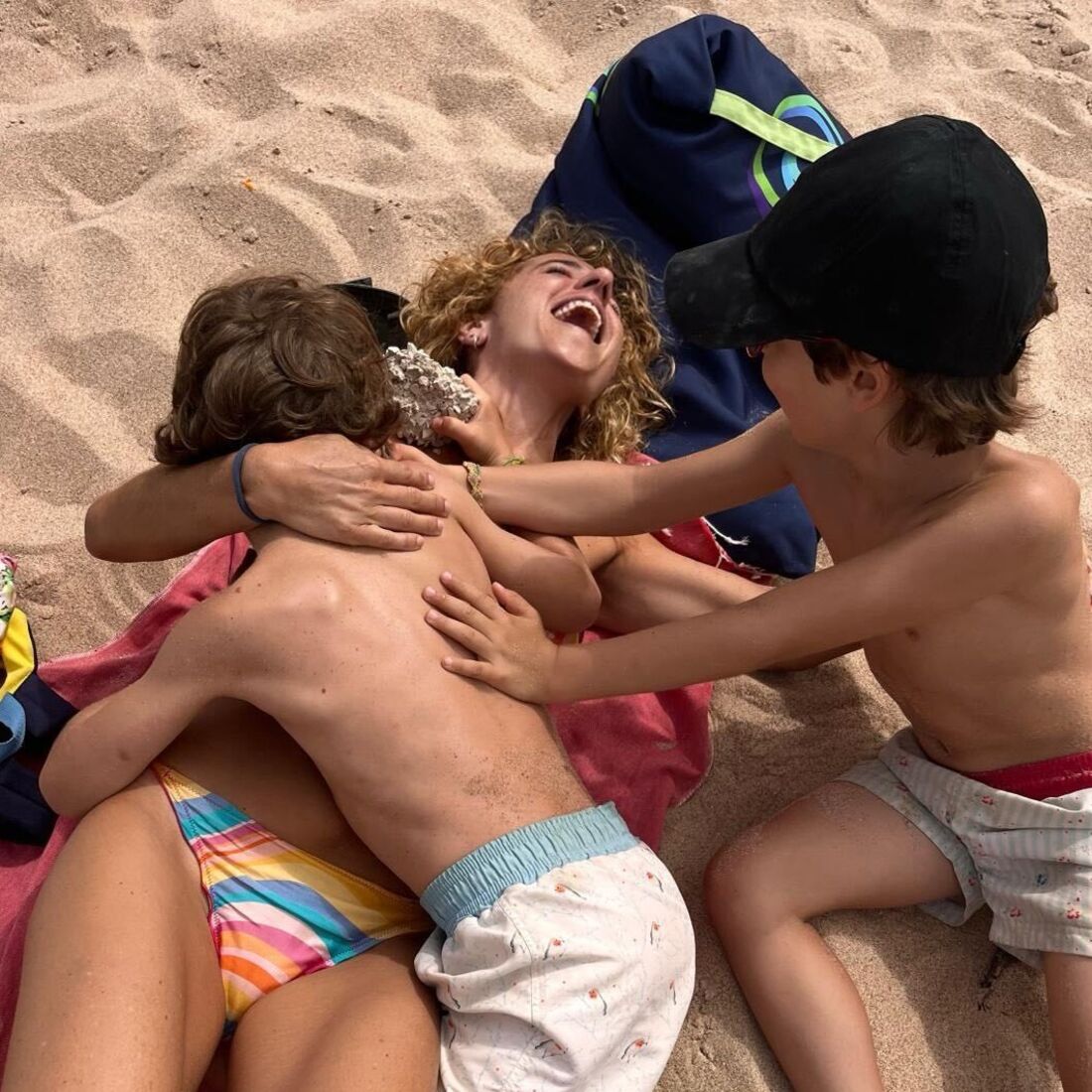 Inês Herédia e os filhos Luís e Tomás