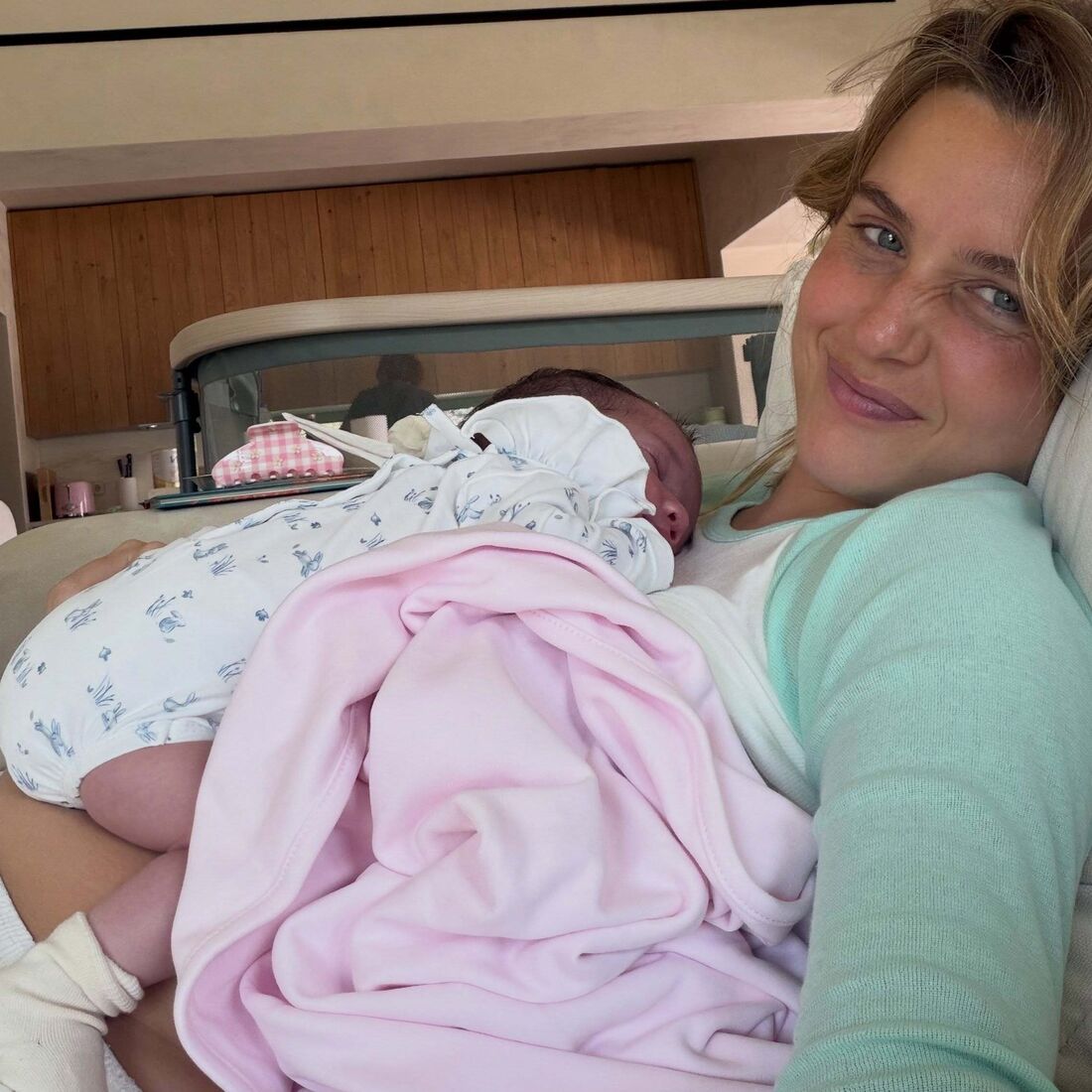 Lourenço Ortigão emocionado com a sua família, Kelly Bailey e filhos