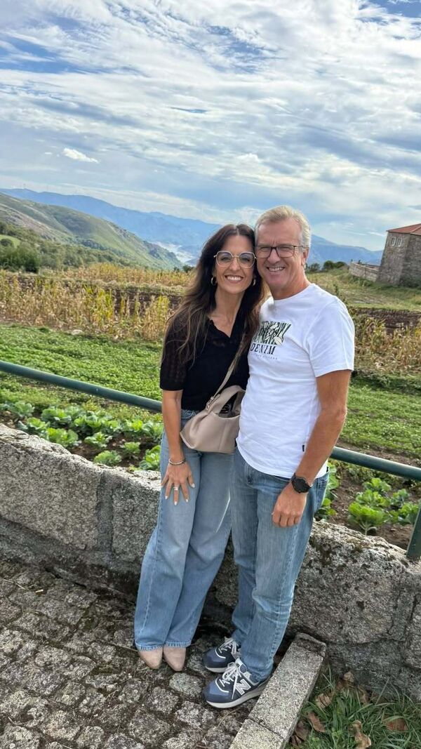 Ana Morina e o namorado